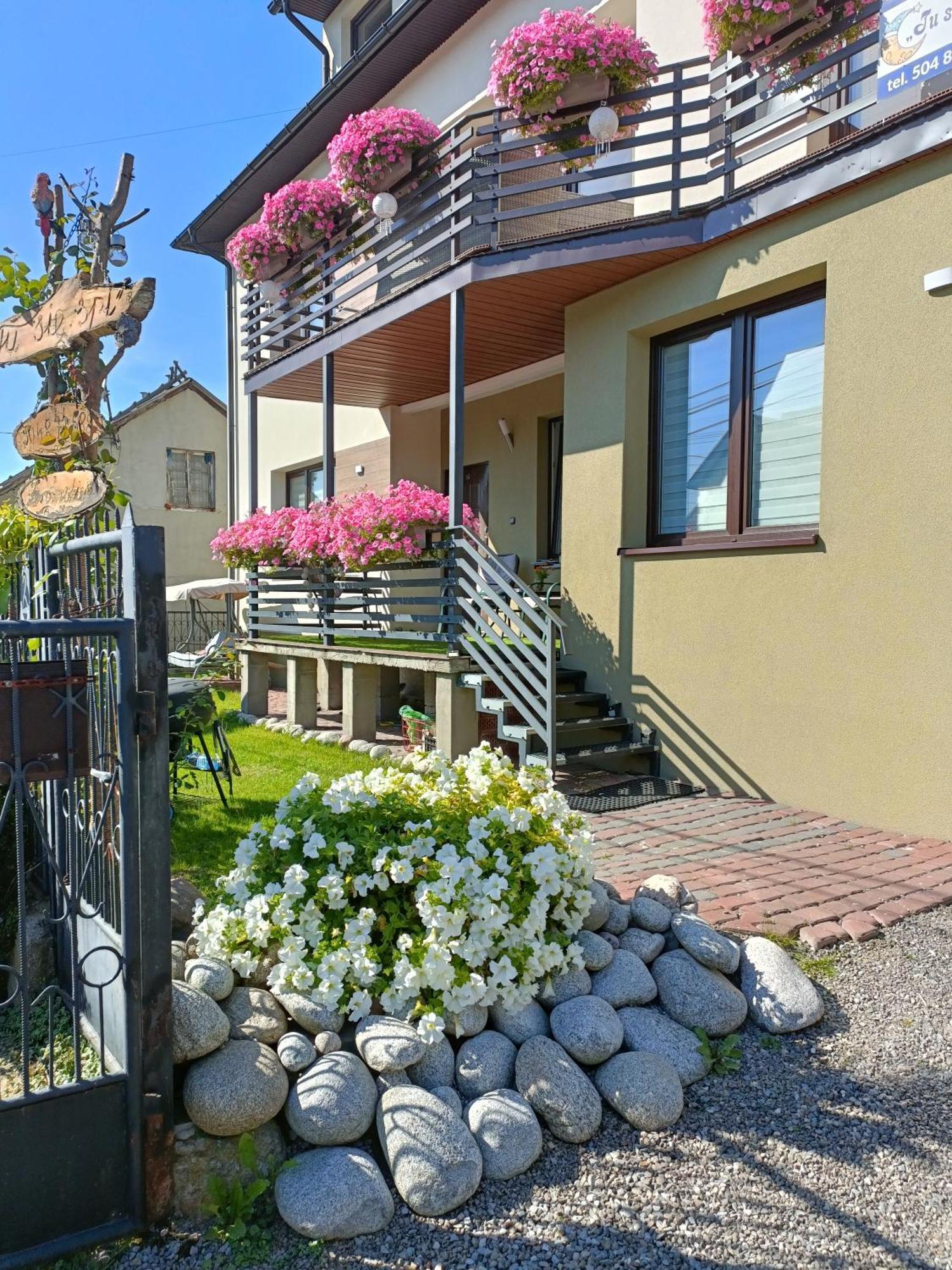 Ferienwohnung Tu Sie Spi Bodzentyn Exterior foto